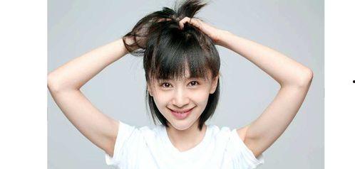 娱乐吃瓜酱刚满十八岁,十八岁青春绽放，揭秘娱乐圈新晋小花  第2张